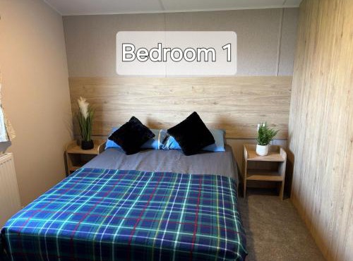 M&B Holiday Home and Caravan