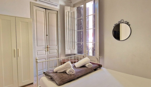 M - Gracia-apartments. Casa Vicens Gaudí. Terrace