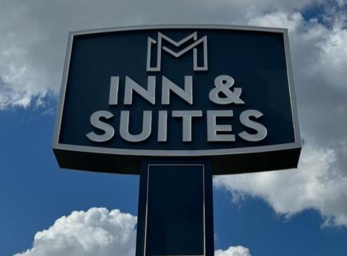 M&M Inn and Suites
