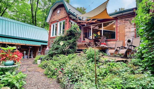 MA GALÈRE, Eco-responsible house by the river.