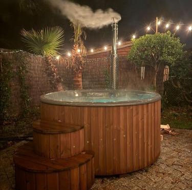 Ma cabane à oiseaux avec bain Nordique en supplément