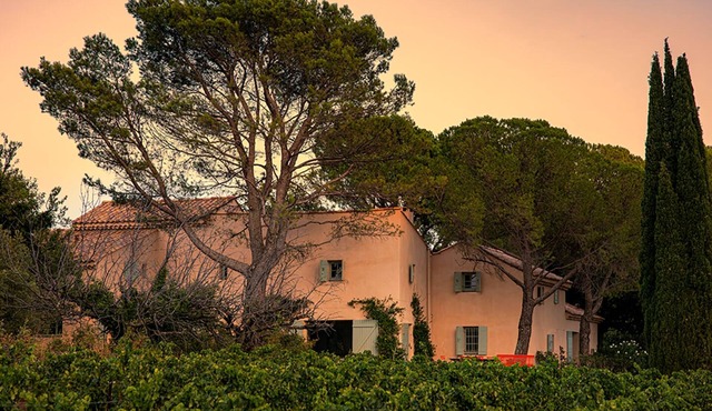 Magnificent Mas provençal between Dentelles and Mont Ventoux - sleeps 16