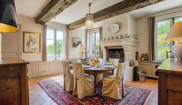 Manor house and its park in the heart of Calvados