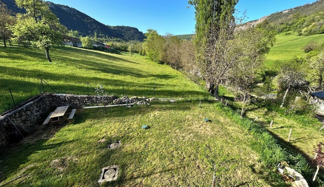 Ma Lozerienne near Banassac, A75, ideal place for a get-together.