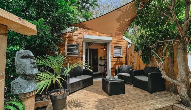 Mango Cottage Orient Bay, Charming and Authentic