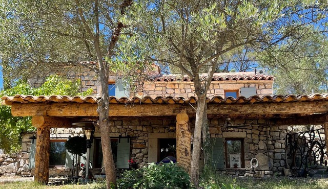 Ma Petite Bergerie by Gisèle