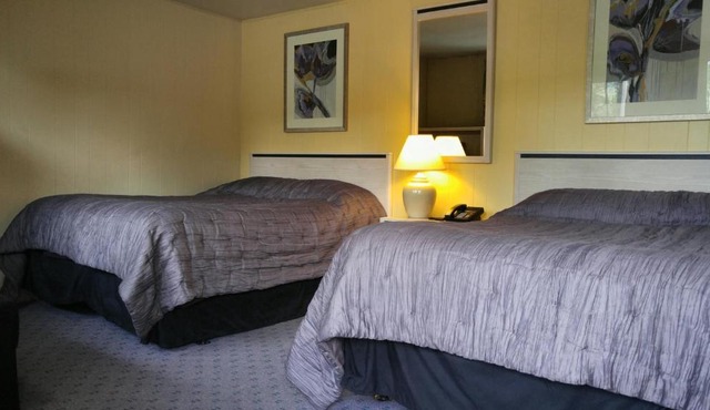 Macaluso's at the Lantern Lodge