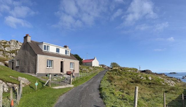 Macaulay Cottage, Grosebay, Isle of Harris