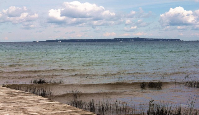 Mackinac Lake Trail Motel