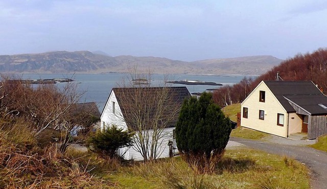 MacKinnon by Interhome