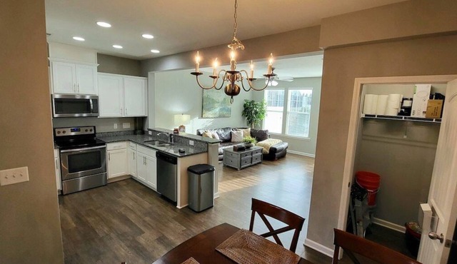 Mackintosh Townhome Retreat - 4BD/3BA