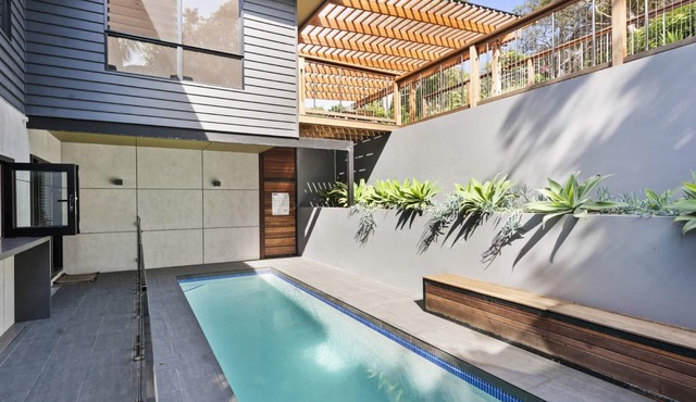 Macmasters Coastal Retreat - The ultimate beach house with heated lap pool