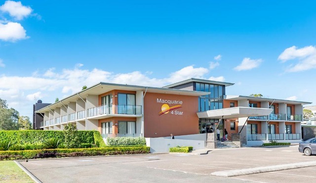 Macquarie 4 Star