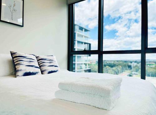Macquarie Park high level 2bed 2bath with Study Gym & Pool