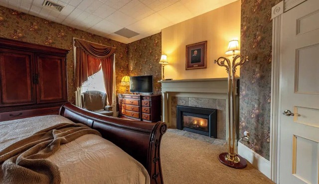 MacVittie Room - Big Tree Innnn