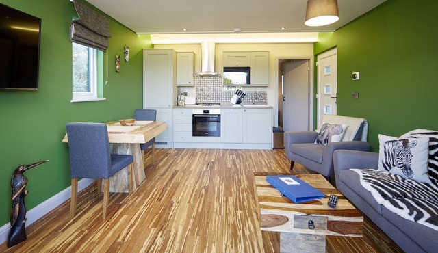 MADAGASCAR, pet friendly, character holiday cottage in Burton Pidsea