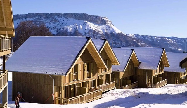 Madame Vacances Les Chalets du Berger * Residence - 2 Room Apartment 4 People