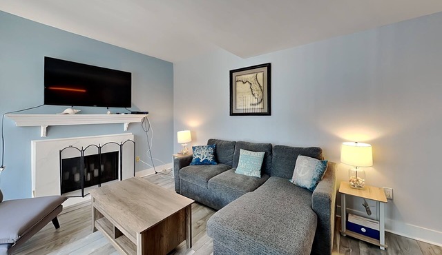 Madeira Beach Yacht Club 215F | Canal-Front Balcony, Pool + Dock