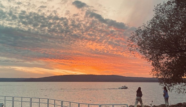 Madeline Island Lakeview Condo: Within Steps to Downtown Attractions