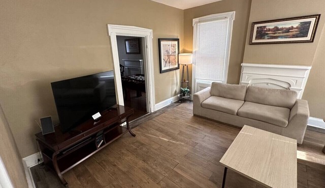 Madison House 2 -Walk to Main St