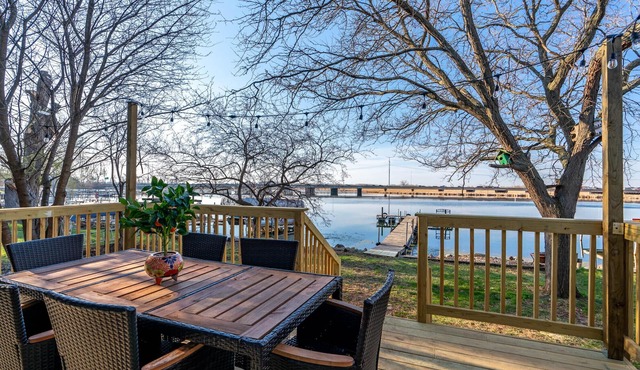 Madison Lakefront Oasis in the Heart of Madison - Central, Minutes to Downtown!
