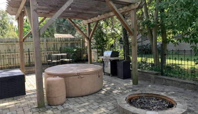 "Madison Manor II” | Hot Tub, Game Room, Movie Theater | 2 BR, 2½ Bath, Sleeps 8