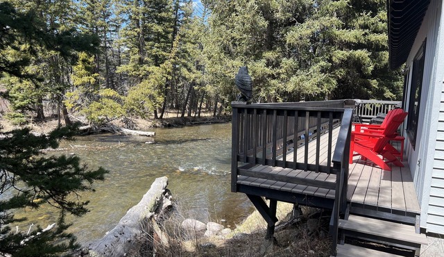 Madison River Fishing Cabin