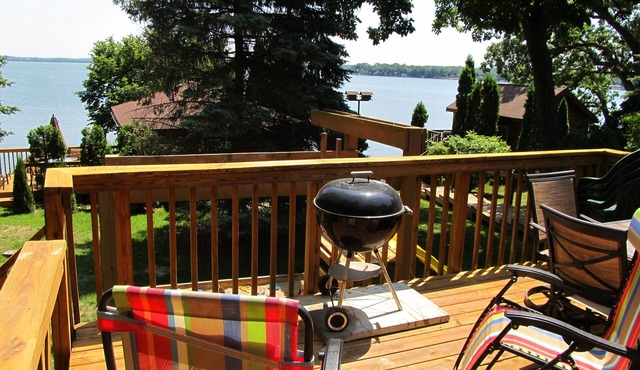 Madison/Stoughton 3 BR/3 BA Lake Kegonsa Cottage