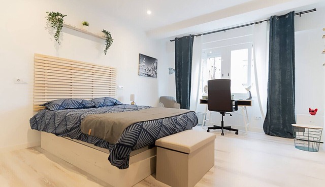 Madrid: room with comfort, convenience and shared areas, Chamartín – Mauricio Legendre