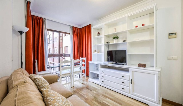 Madrid Stay – Paddle, Gym, Pool, Parking