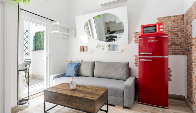Madrid Villaverde VI - Apartament with patio, AC