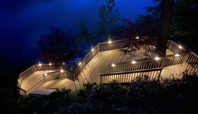 Mae`s Haven: 6 BR 4 BA Lakefront Home at Lake Junaluska|Pet-Friendly