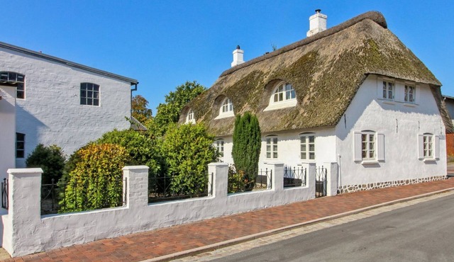 "Maelle" - 25km from the sea by Interhome