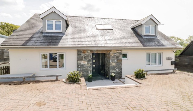 MAES MEILLION, family friendly, with a garden in Dolgellau