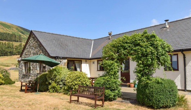 Maes Mihangel in the beautiful Tywyn