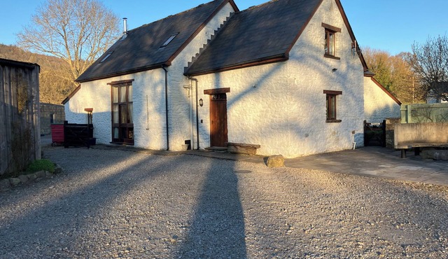 MAES Y BERLLAN BARN, pet friendly, with open fire in Gilwern