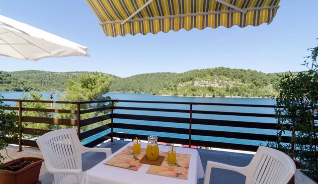 Maestral Studio with Terrace and Sea View