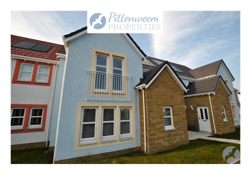 Maeyar-contemporary apartment in coastal village