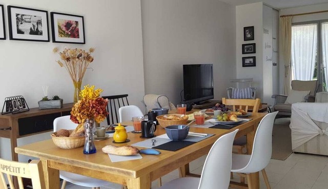 Mafasuza, Maison de Village au Coeur de Goult