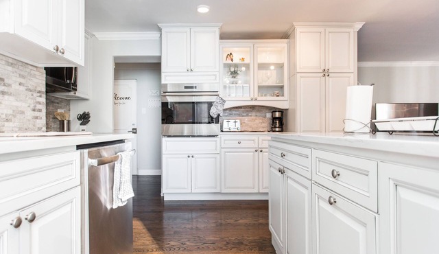 MAG MILE MEGA Entire Floor 4BD 4BA +Rooftop&Gym
