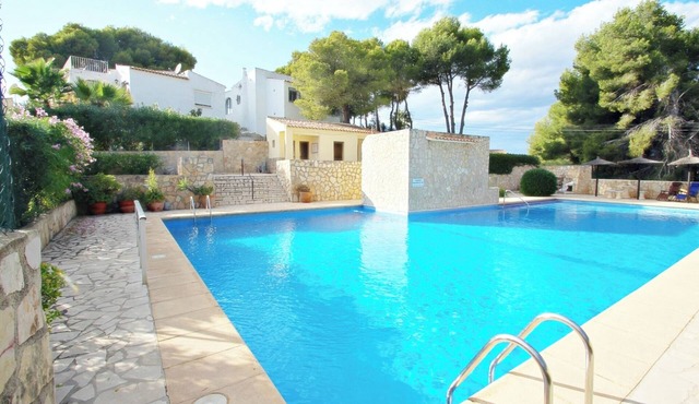 Magdalena - holiday bungalow with pool in Teulada