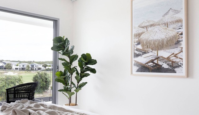 Magenta Palms with Pools & Beach access on Golf Course