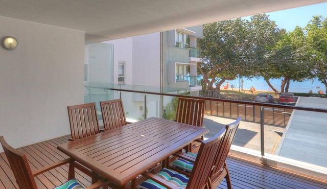 Maggies Beachfront Apt. 7