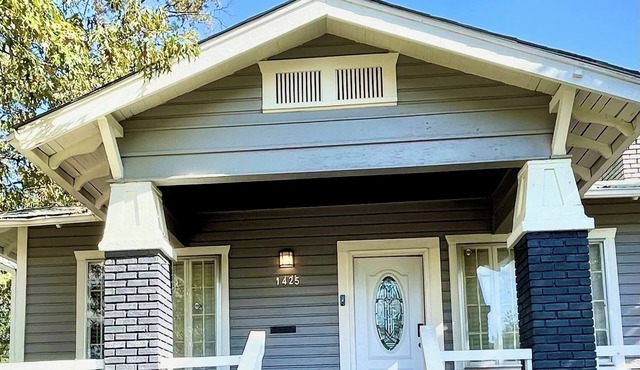Magic City Home walkable to Top Golf, New Amphitheater, Uptown, City Walk &more!
