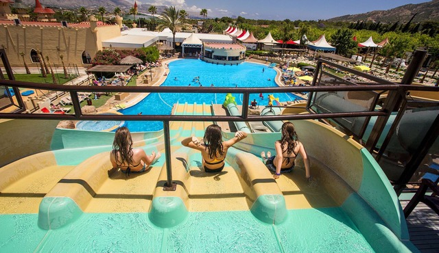 Magic Robin Hood Waterpark Lodge Resort
