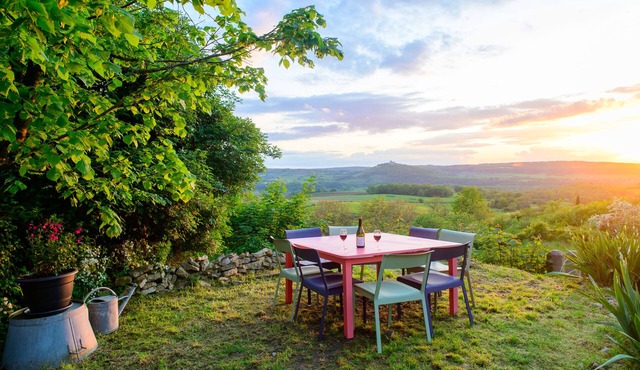 Magic view of Vézelay Guaranteed relaxation