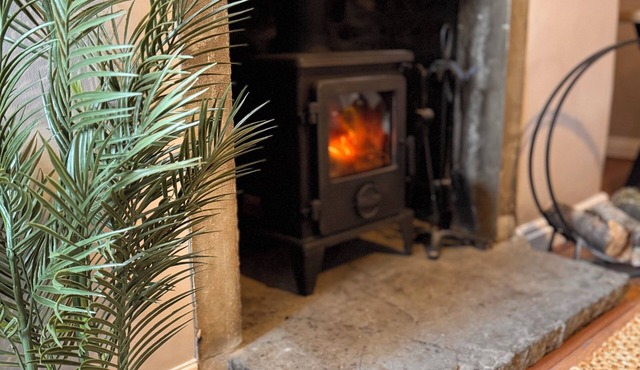 Magical Cottage 3-bedroom cottage with Hot tub in Long Preston