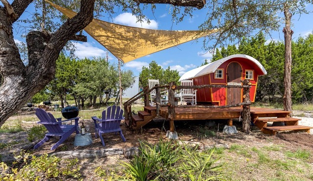 Magical Gypsy Wagon near Dripping Springs for Glamping in Texas