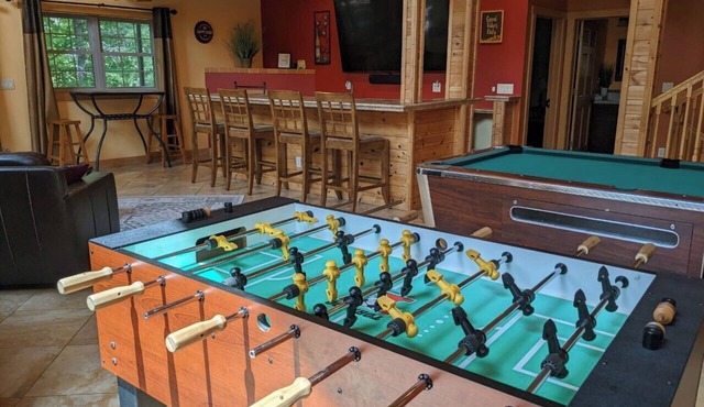 Magical Secluded Baraboo Lodge > Ski Hills, Wisconsin Dells Attractions, Casino