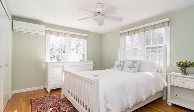 "Magical": Steps to the beach in laid-back beach community